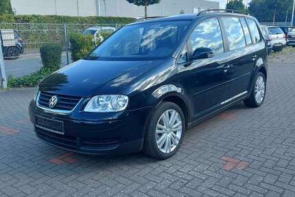 VW Touran 240.439 km 3.900 &euro; Hildesheim 31137