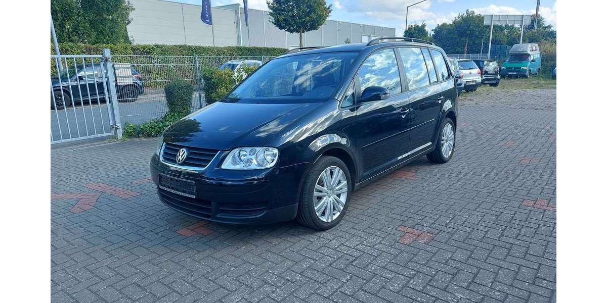VW Touran 240.439 km 3.900 &euro; Hildesheim 31137