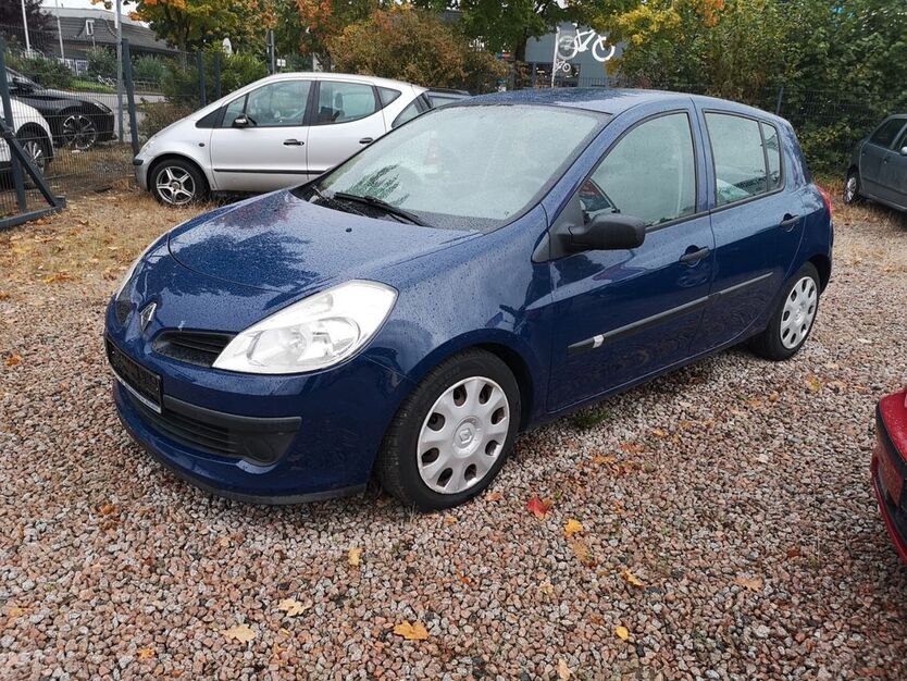 Renault Clio 207.874 km 1.850 € Lüneburg 21339