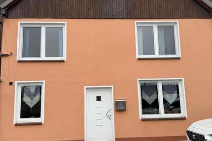 Haus Elsfleth - 5 Zimmer, 130 m&sup2;, 985&euro; | Angebot:24813912