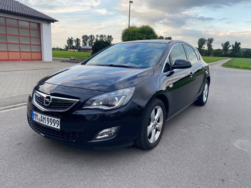 Opel Astra 177.000 km 5.699 € Memmingen 87700