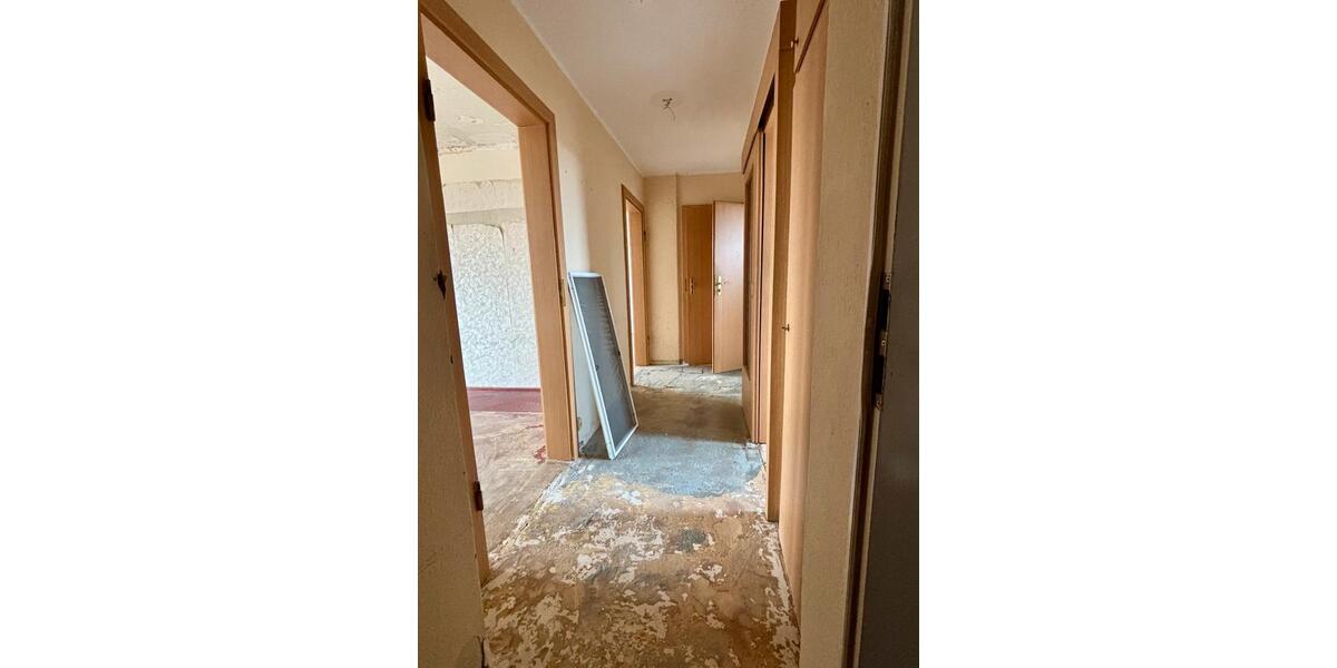 Etagenwohnung Gersdorf - 3 Zimmer, 57 m&sup2;, 50.000&euro; | Angebot:26440561