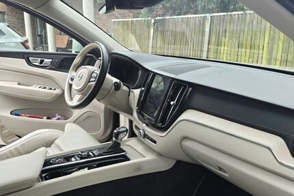 Volvo XC60 90.000 km 33.000 &euro; Berlin 13088