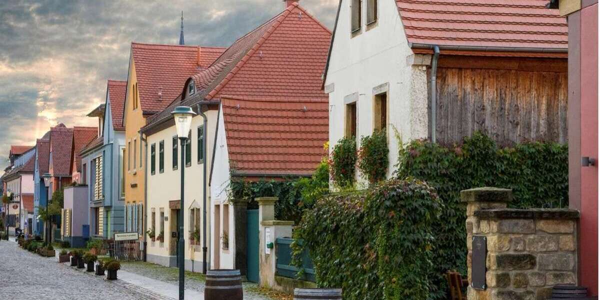 Etagenwohnung Radebeul - 3 Zimmer, 89 m&sup2;, 850&euro; | Angebot:27432812