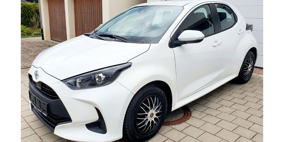Toyota Yaris 50.500 km 12.500 &euro; Aldingen 78554