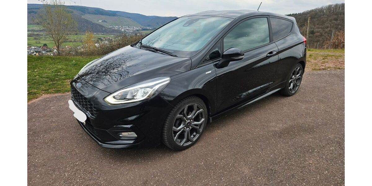 Ford Fiesta 91.000 km 8.900 &euro; Saarburg 54439