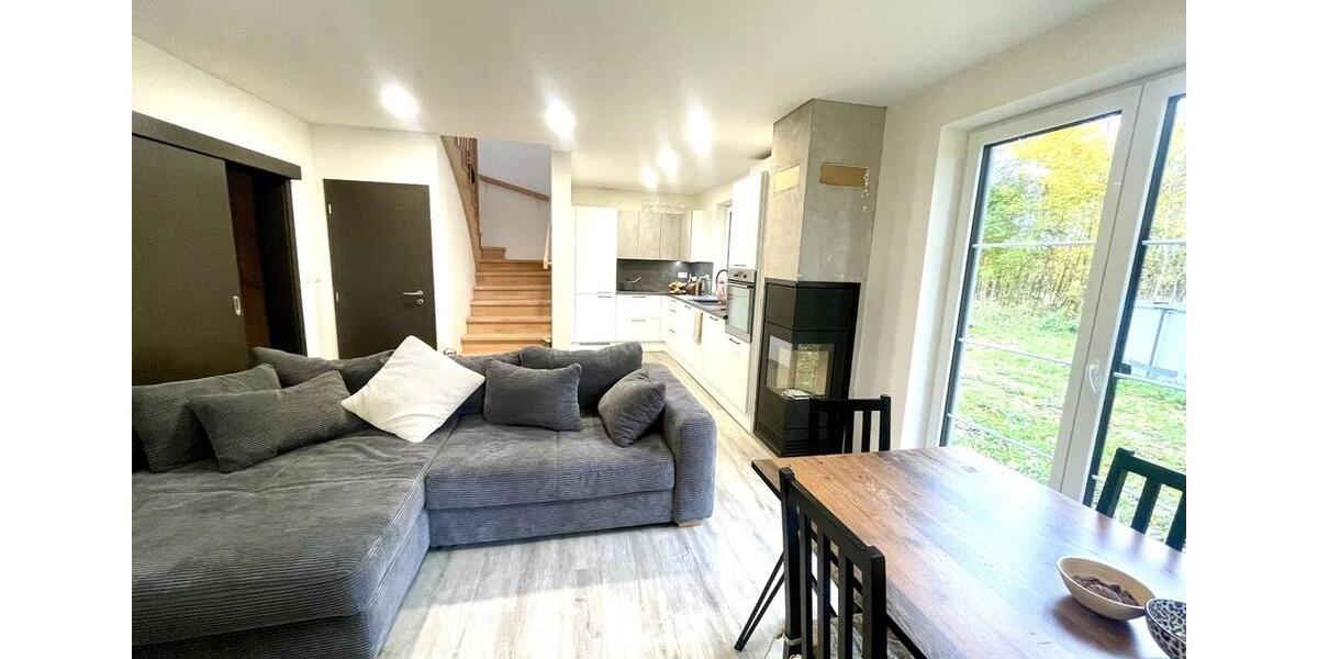 Einfamilienhaus Tirschenreuth - 300.000&euro; | Angebot:27092459