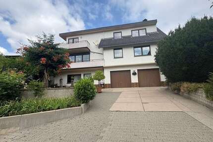 Haus zum Kaufen in Fürth 799.000 € 269 m² 8 zimmer