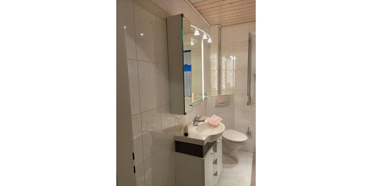 Einfamilienhaus Heubach - 7 Zimmer, 170 m&sup2;, 1.400&euro; | Angebot:26211752