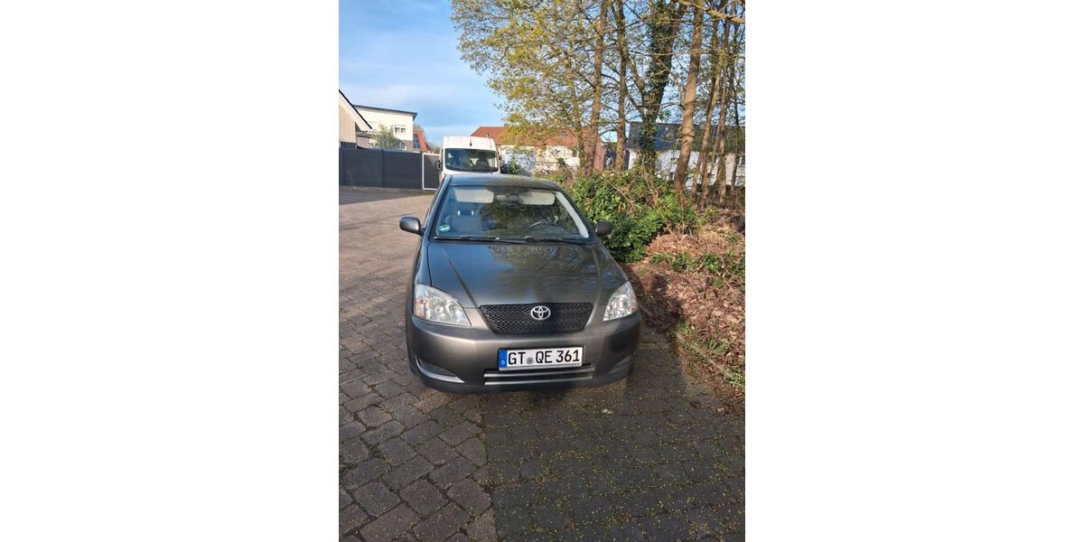 Toyota Corolla 194.000 km 2.300 &euro; Versmold 33775