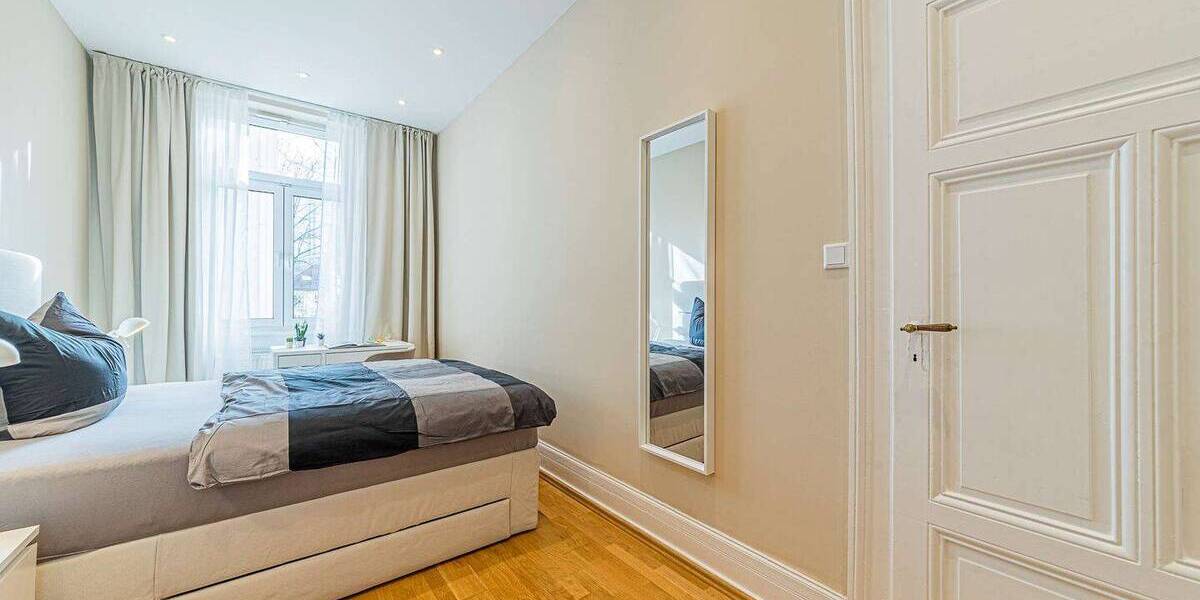 Etagenwohnung Frankfurt am Main Westend-Süd - 3 Zimmer, 72 m&sup2;, 2.720&euro; | Angebot:26840610