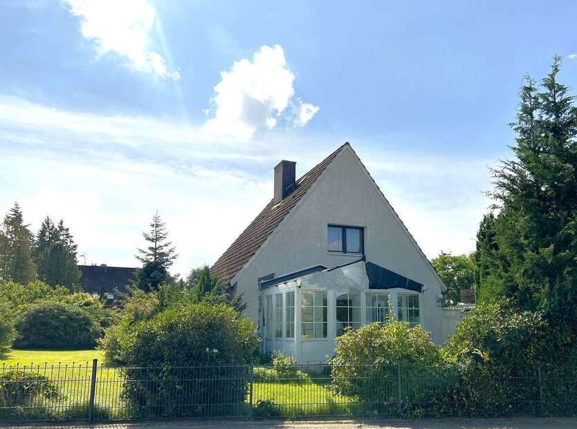 Grundstück zu verkaufen in Neu Wulmstorf 495.000 € 1070 m²