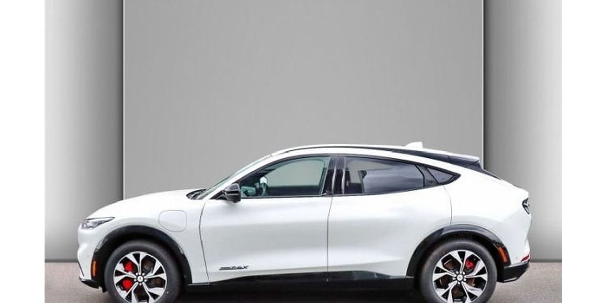 Ford Mustang Mach-E 21.700 km 36.490 &euro; Geldern 47608