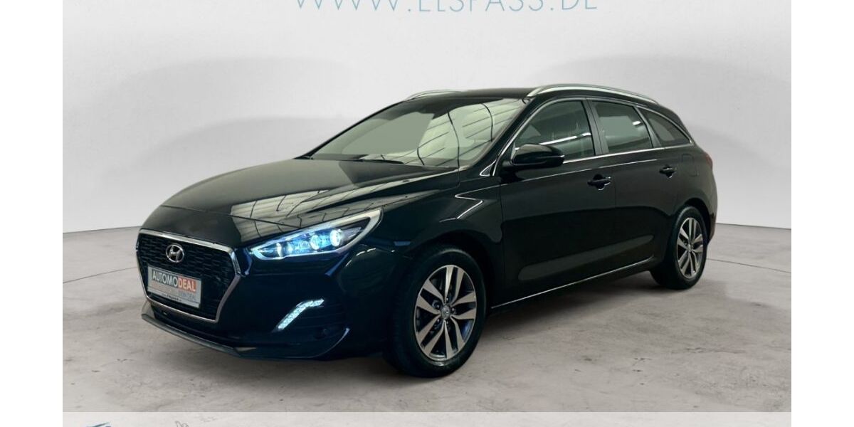 Hyundai i30 52.542 km 15.989 &euro; Moers 47445