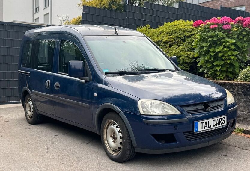 Opel Combo 160.000 km 2.599 € Wuppertal 42283