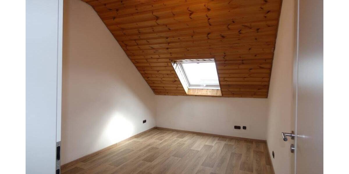 Einfamilienhaus Auerbach - 9 Zimmer, 264 m&sup2;, 599.000&euro; | Angebot:26276316