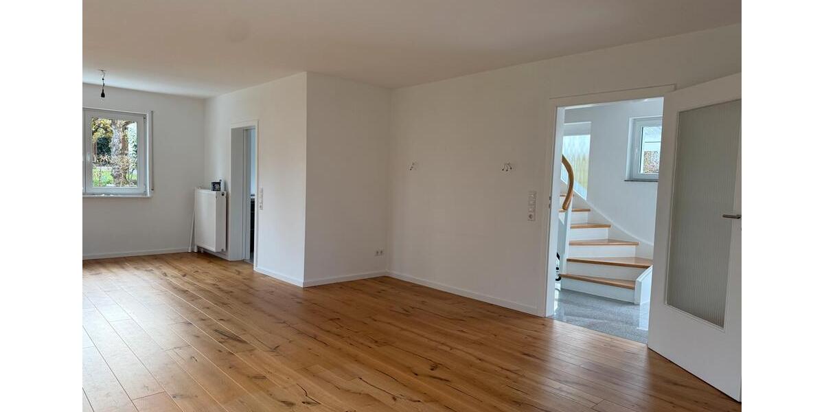 Einfamilienhaus Hofheim am Taunus - 4 Zimmer, 125 m&sup2;, 2.850&euro; | Angebot:25977484