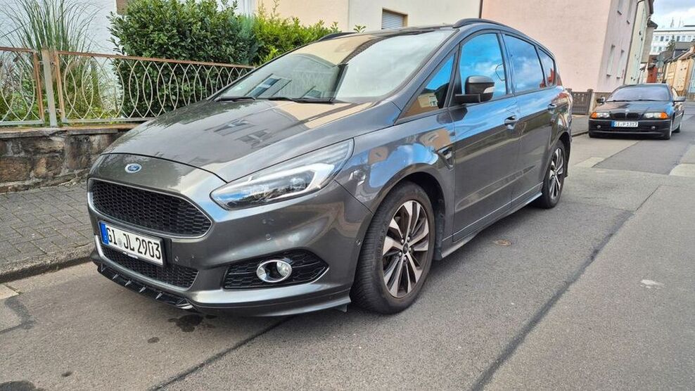 S-Max