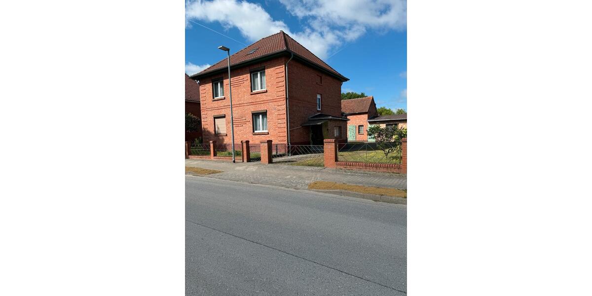 Einfamilienhaus Grabow - 6 Zimmer, 140 m&sup2;, 230.000&euro; | Angebot:26757740