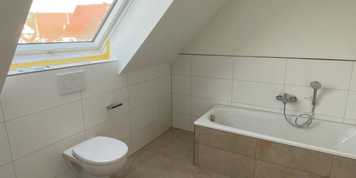 Etagenwohnung Hetzles - 3 Zimmer, 97 m&sup2;, 1.080&euro; | Angebot:26795179