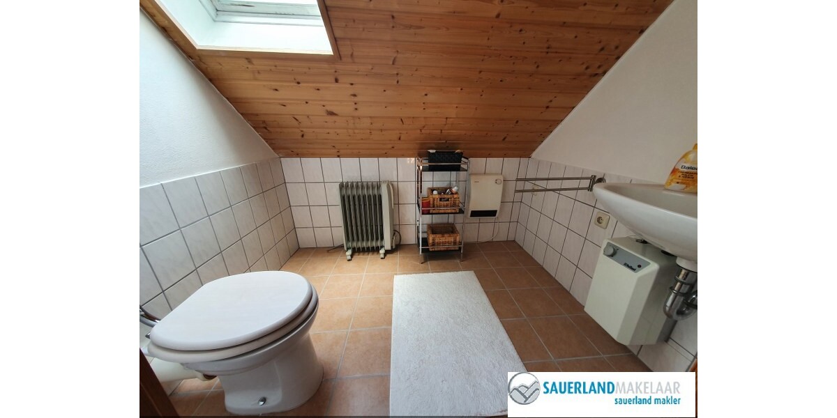 Freistehendes Haus mit Aussicht in Stormbruch - Einfamilienhaus Diemelsee-Stormbruch Stormbruch | Angebot:8767926