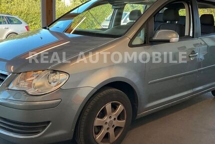 VW Touran 225.000 km 4.300 &euro; Frankfurt am Main 65933