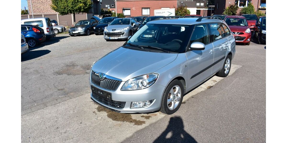 Skoda Fabia 71.800 km 6.780 &euro; Oberhausen 46145