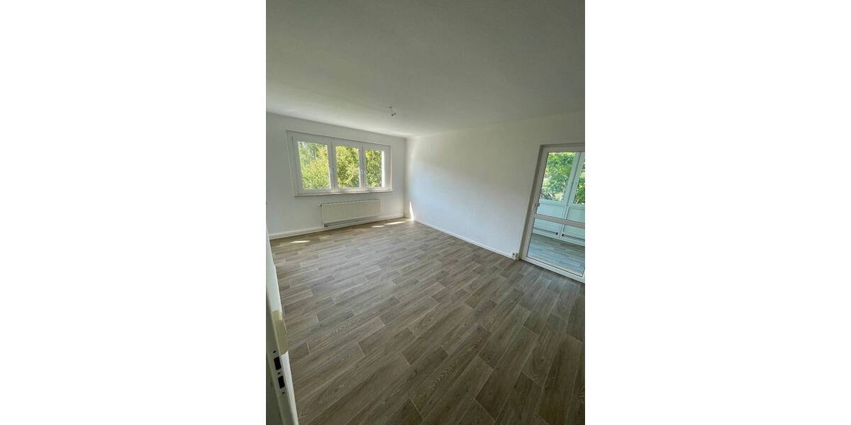 Etagenwohnung Gera Lusan - 3 Zimmer, 61 m&sup2;, 360&euro; | Angebot:26908414