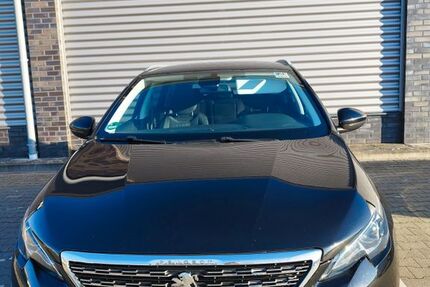 Peugeot 308 129.500 km 8.300 &euro; Bramsche 49565