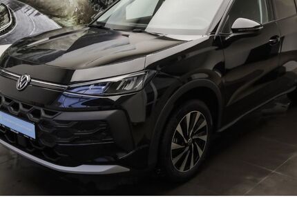 VW T-Roc 2.500 km 31.950 &euro; Holzminden 37603