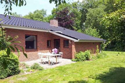 Haus zum Mieten in Bad Bederkesa 1.240 € 145 m²