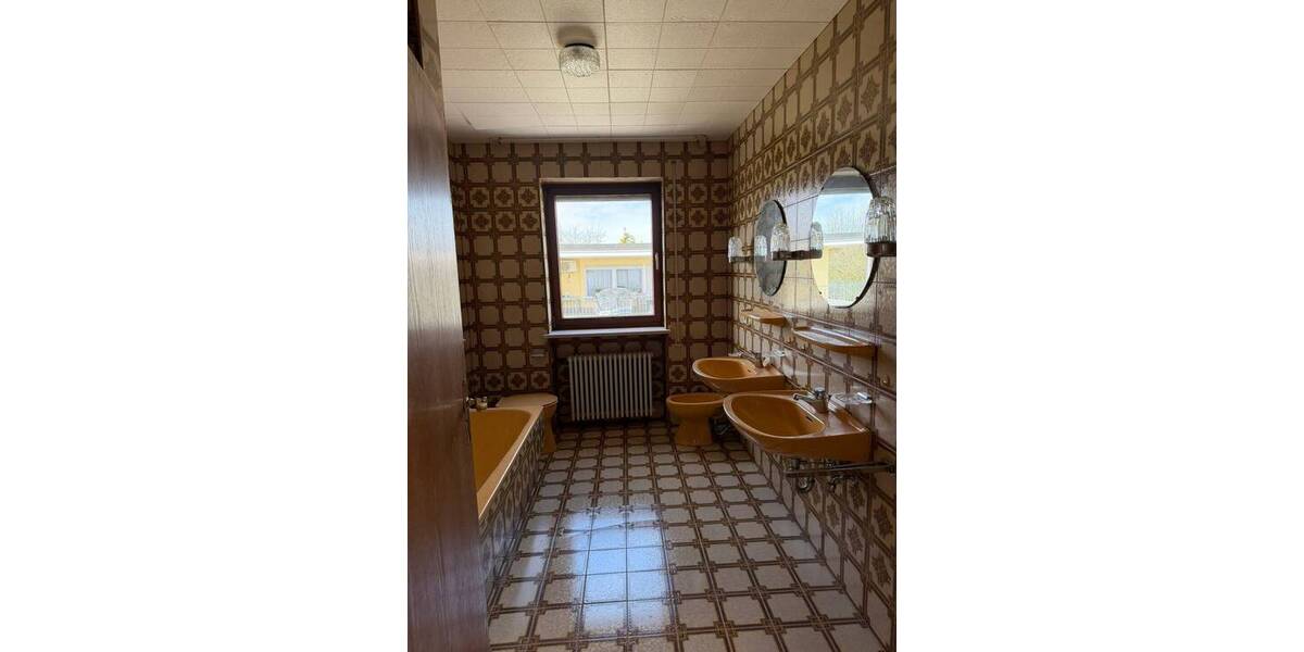 Einfamilienhaus Donauwörth - 8 Zimmer, 160 m&sup2;, 385.000&euro; | Angebot:26852131