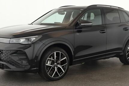 VW Tiguan 18.300 km 44.884 &euro; Düsseldorf 40233