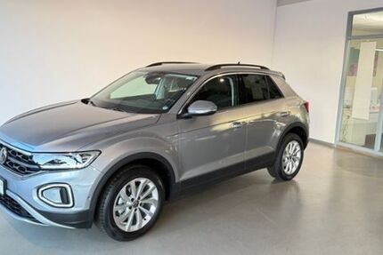 VW T-Roc 8.000 km 23.489 &euro; Friesoythe 26169