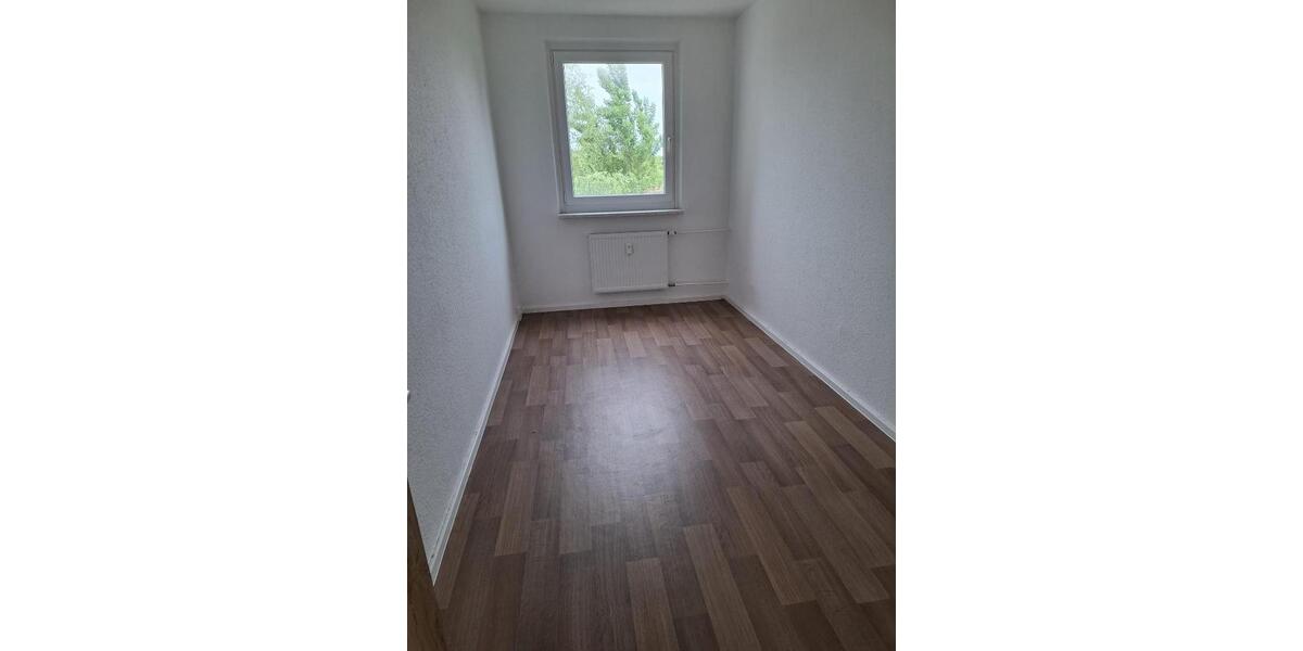 Etagenwohnung Seeland Gatersleben - 4 Zimmer, 72 m&sup2;, 279&euro; | Angebot:20747685