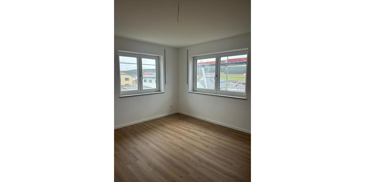 Vermietung: Neubau - Reihenhaus KFW 40 qng Niedrigenergiehaus 6.5 zimmer