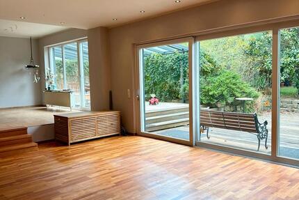 Haus Rheinzabern - 13 Zimmer, 340 m&sup2;, 870.000&euro; | Angebot:27234671
