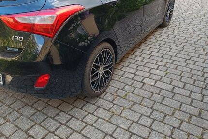 Hyundai i30 98.631 km 6.750 &euro; Dresden 01219