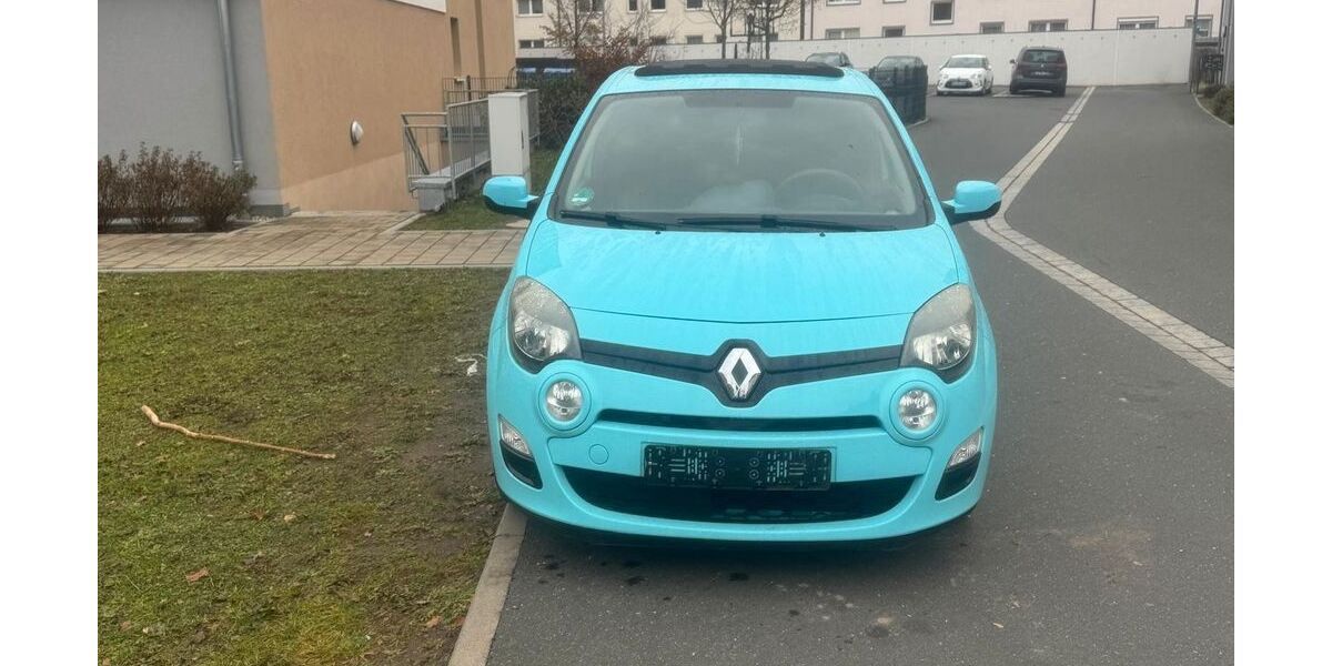 Renault Twingo 102.000 km 3.799 € Nürnberg 90431