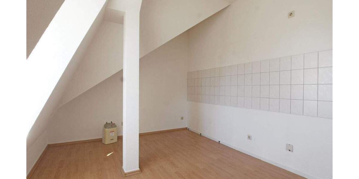 Etagenwohnung Frankenberg - 2 Zimmer, 81 m&sup2;, 65.900&euro; | Angebot:25689474