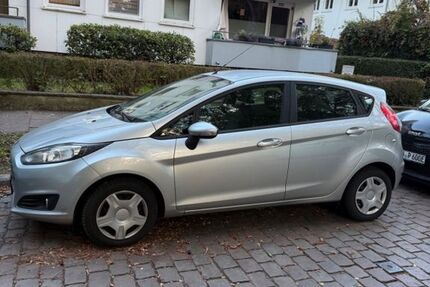 Ford Fiesta 127.000 km 5.900 € Hamburg 22763