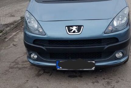 Peugeot 1007 104.733 km 4.100 € Düren 52353