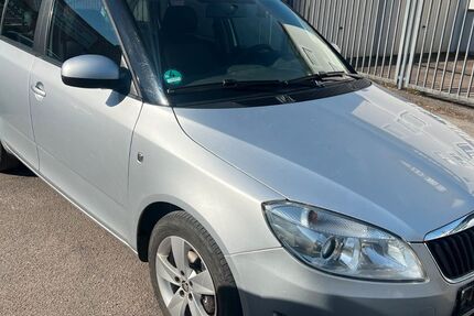Skoda Fabia 376.000 km 1.150 &euro; Regensburg 93055