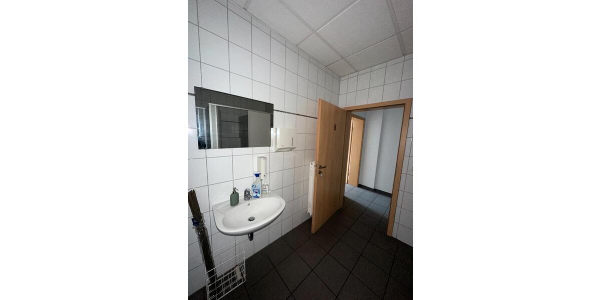 Gewerbeobjekt Püttlingen - 1.250&euro; | Angebot:26164027