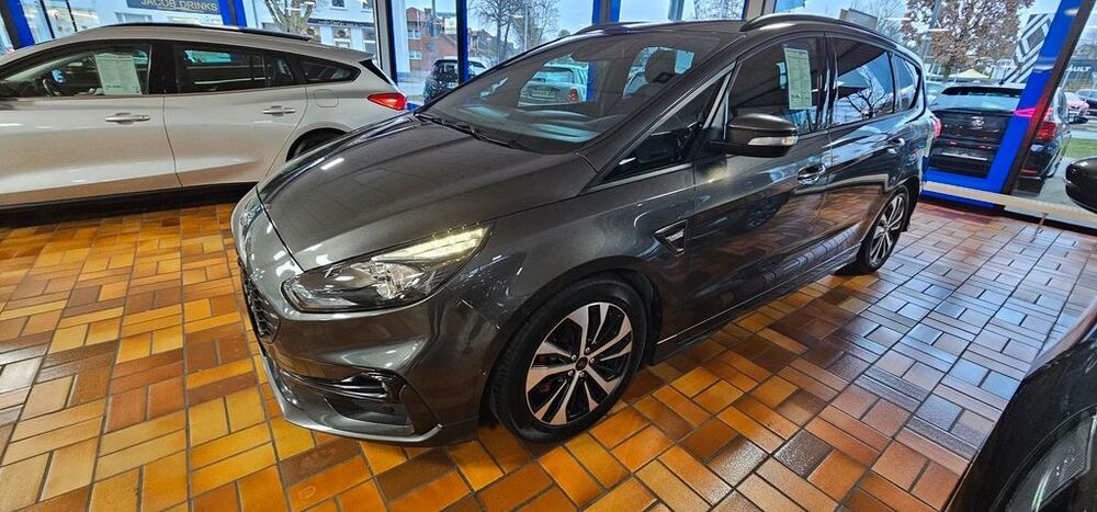 S-Max