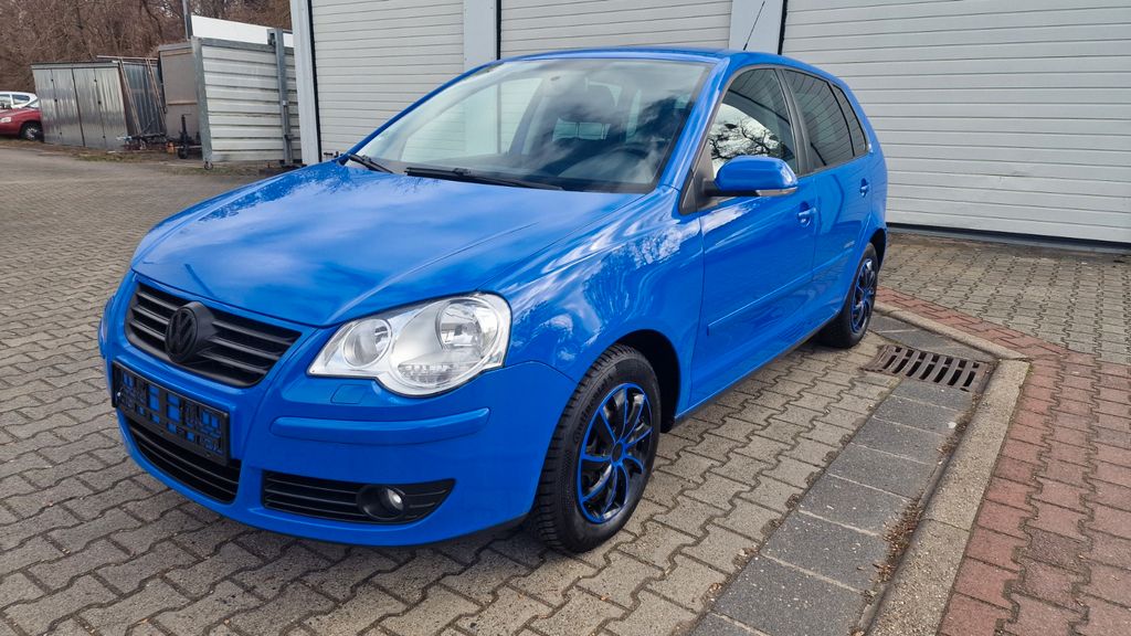 VW Polo 143.376 km 2.699 &euro; Bitterfeld - Wolfen 06766