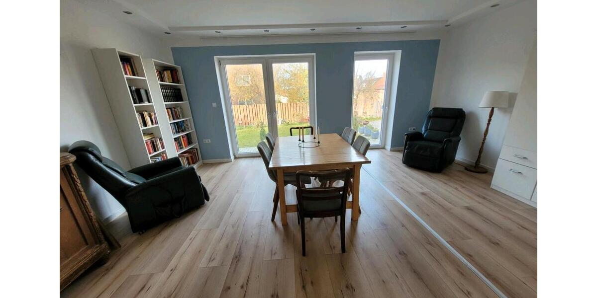 Wohnheinheit im Haus... WG, Familien und Handwerker 4 zimmer