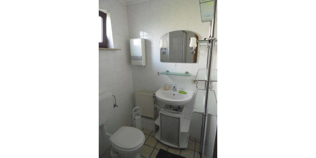 Möblierte Wohnung in idyllischem kleinen Haus - frühestens verfügbar ab November 2025 2 zimmer