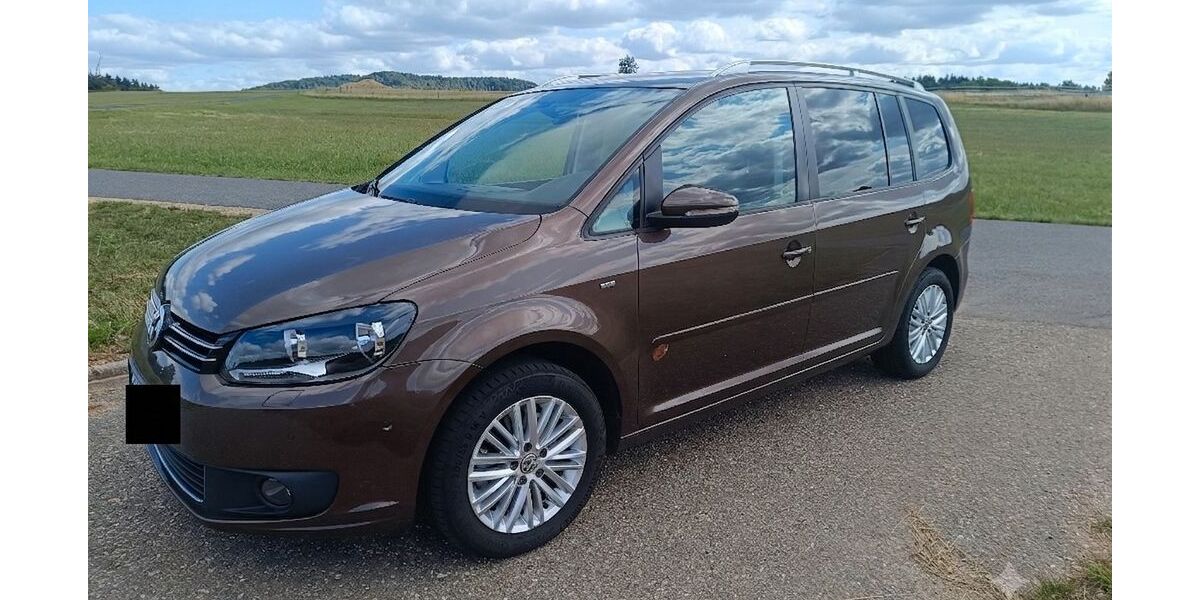 VW Touran 220.000 km 6.990 &euro; Königstein 92281