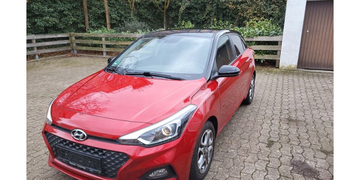 Hyundai i20 105.000 km 9.900 &euro; Bremen 28325